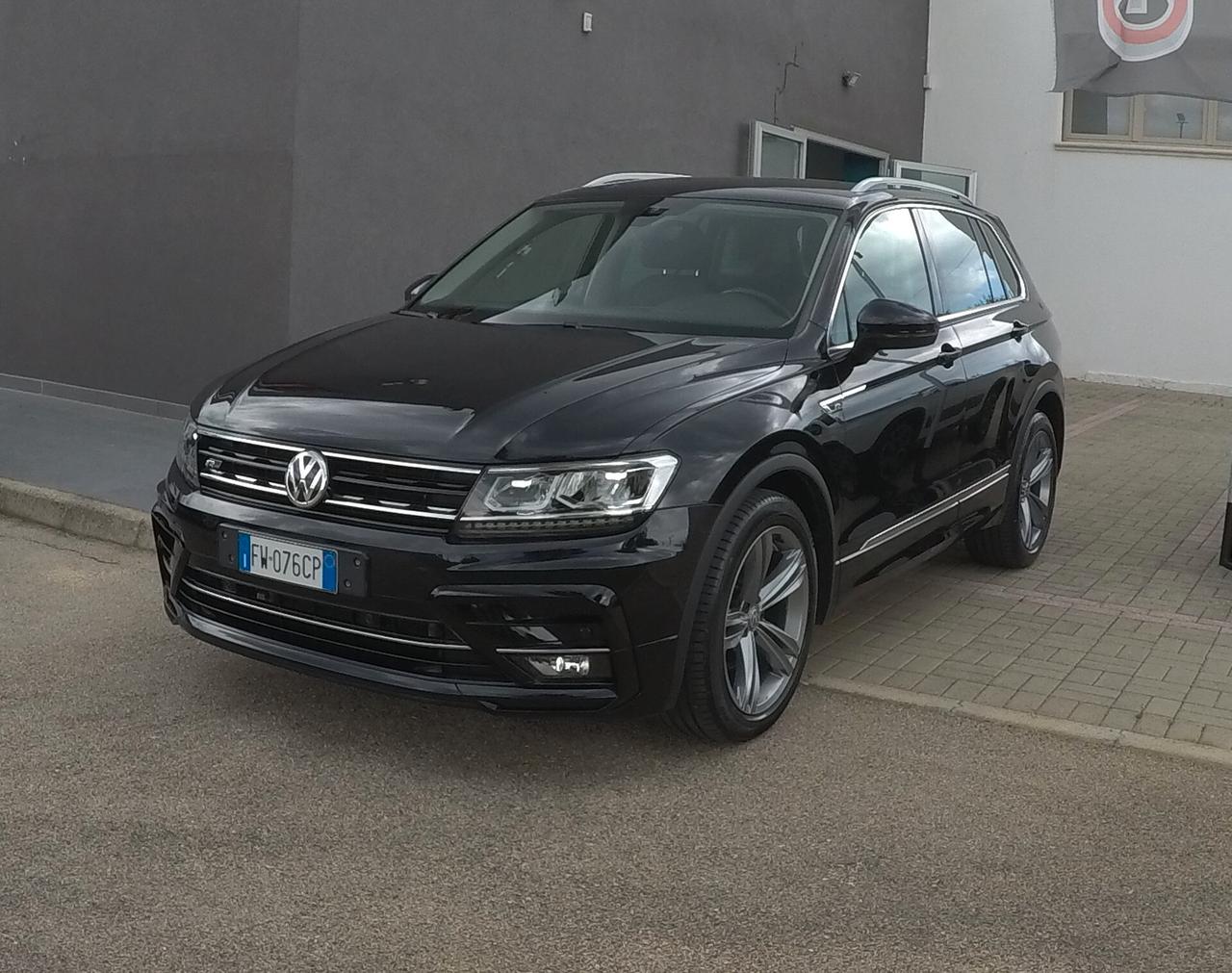 Volkswagen Tiguan 1.6 TDI SCR Sport R-Line