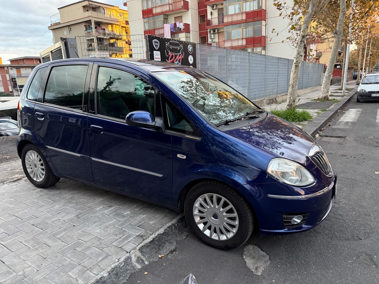 Lancia MUSA 1.6 Multijet Poltrona Frau