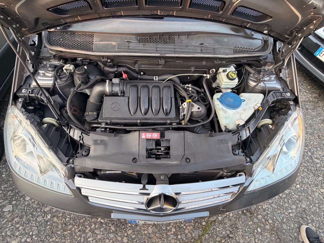 Mercedes-benz A 160 CDI BlueEFFICIENCY Avantgarde