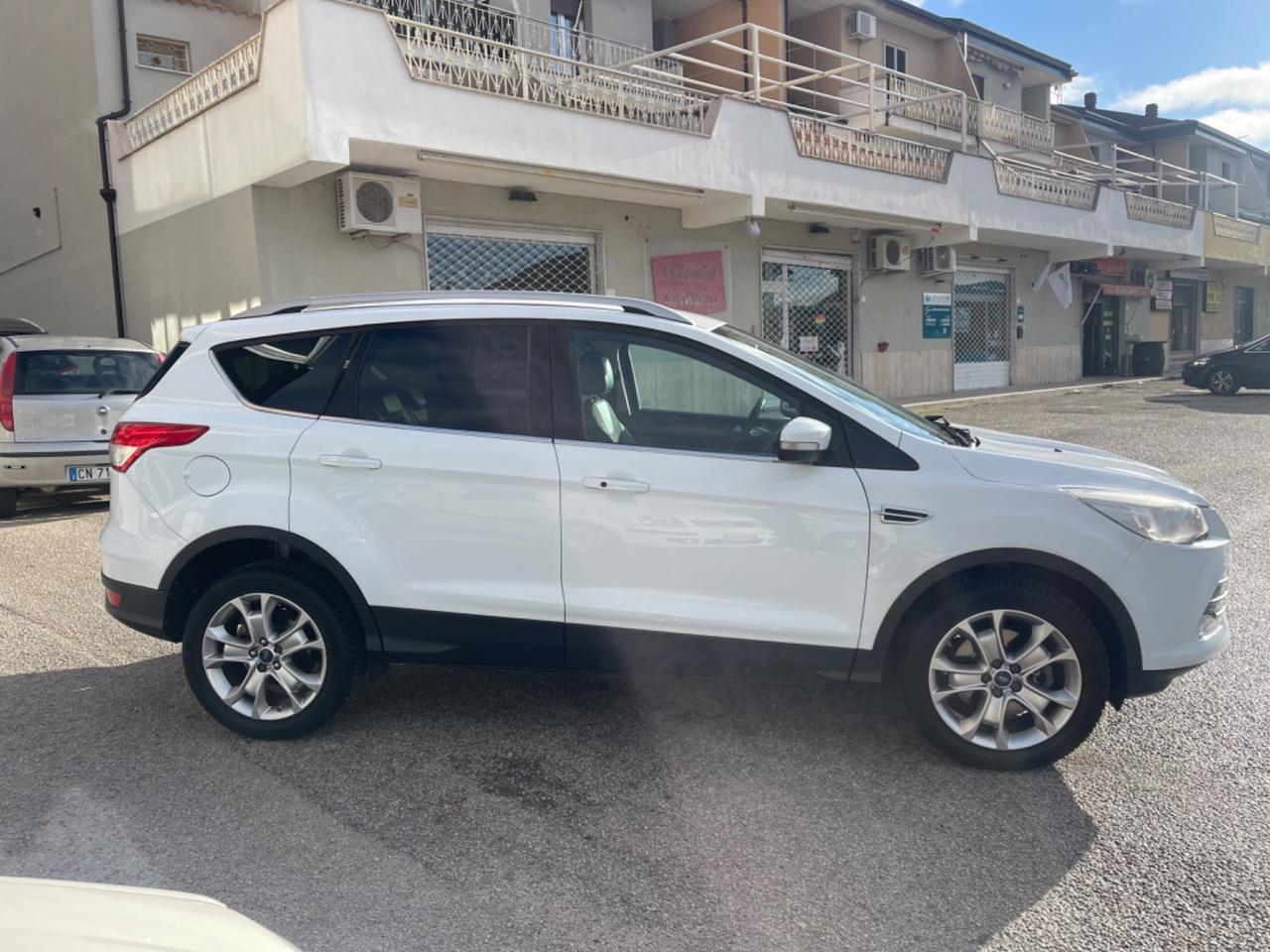 Ford Kuga 2.0 TDCI 4WD automatico Titanium garanzia