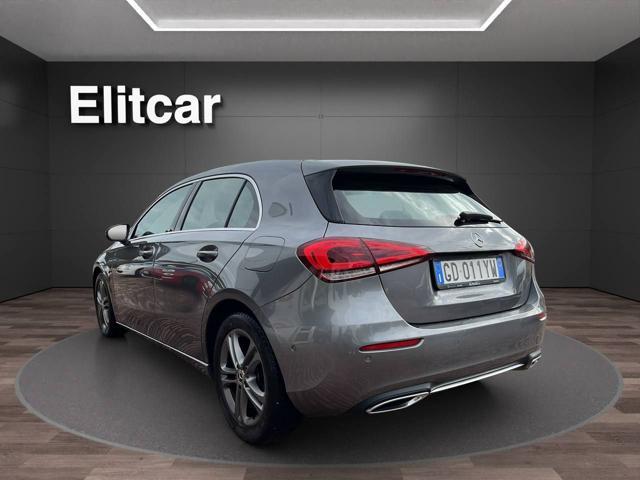 MERCEDES-BENZ A 200 Sport