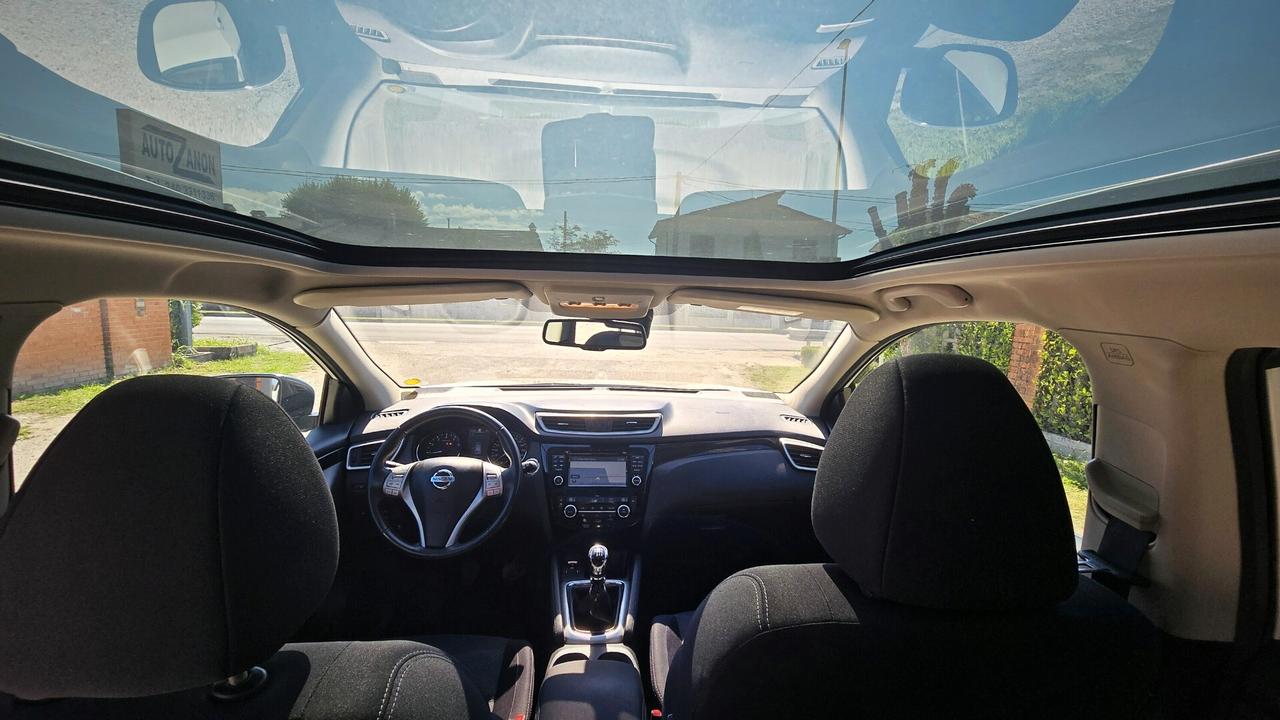 Nissan Qashqai 1.2 DIG-T N-Connecta - PERFETTA