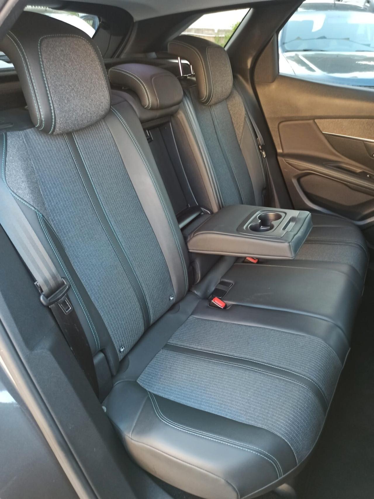 Peugeot 3008 BlueHDi 130 S&S Allure Pack