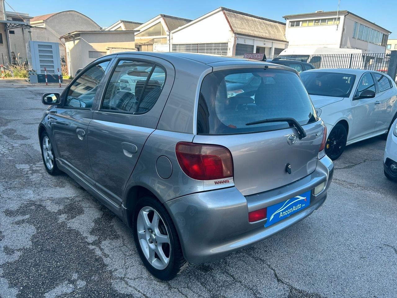 Toyota Yaris 1.5i T Sport 106CV 2001