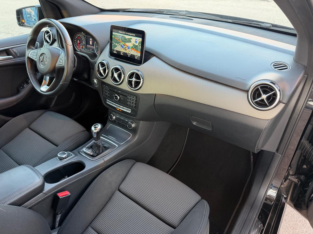 Mercedes-benz B 180 Premium 1.5 dci 110 cv Navig