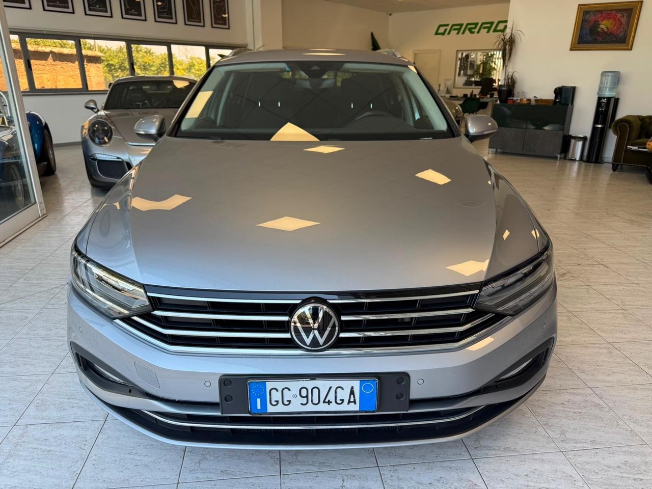 VOLKSWAGEN PASSAT 2.0 TDI DSG ITALIANA DOPPIO TRENO LED