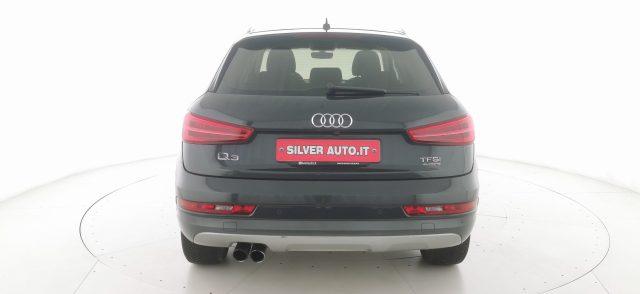 AUDI Q3 40 TFSI quattro S tronic Business Advanced