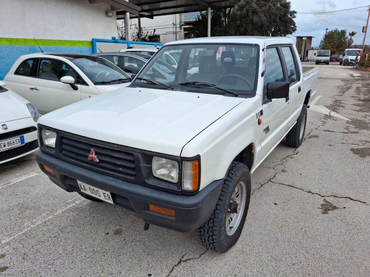 MITSUBISHI L200 2.5 TD 4WD DOPPIA CABINA