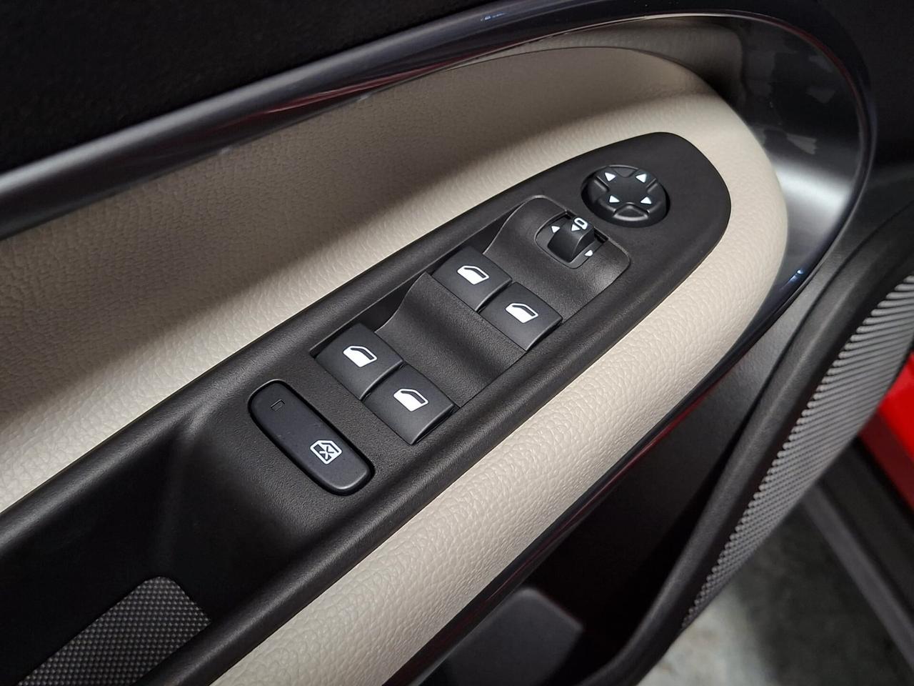 Fiat 600 1200 Turbo mhev Hybrid La Prima DCT Km.0