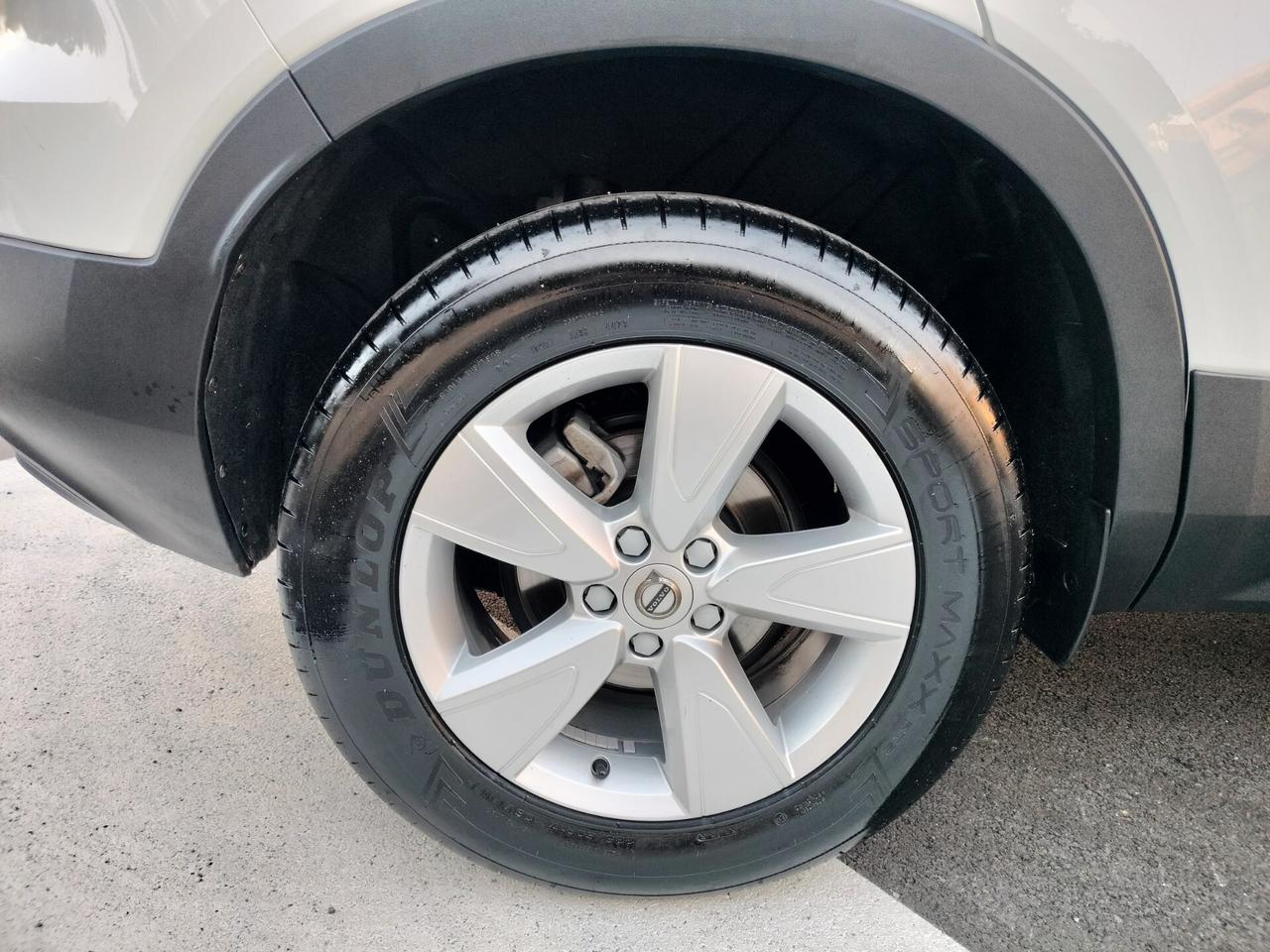 Volvo XC40 D3 AWD Geartronic Momentum