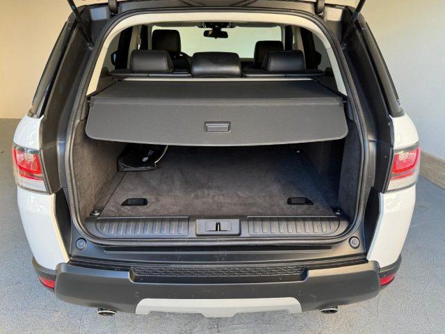LAND ROVER Range Rover Sport 3.0 TDV6 Black & White Edition