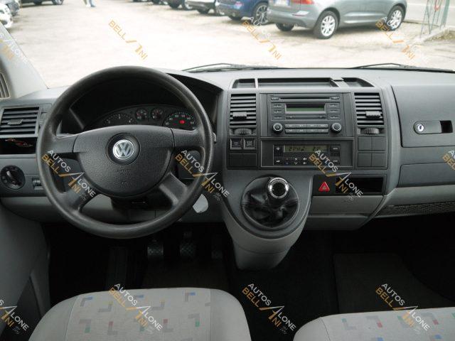 VOLKSWAGEN Caravelle 2.5 TDI/131CV 4motion 8 posti