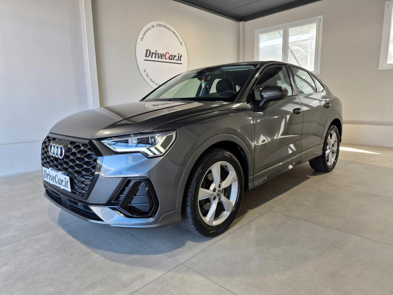 Audi Q3 SPORTBACK 35 TDI S LINE S-TRONIC IDENTITY BLACK LED NAVI CARPLAY WIRELESS C.19" 1 PROPRIETARIO