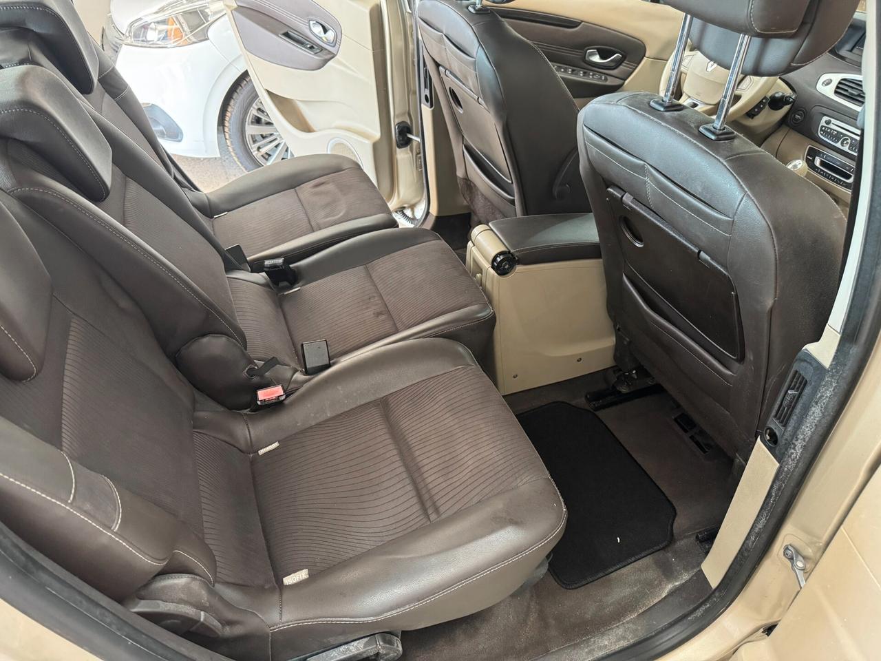 Renault Scenic Grand Scénic 7 POSTI 1.9 dCi/130CV NAVI-PELLE