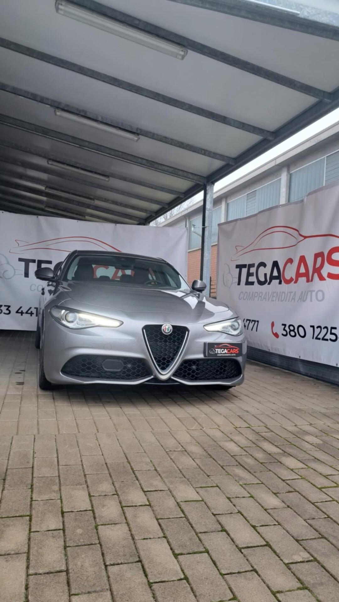 Alfa Romeo Giulia 2.2 Turbodiesel 210 CV AT8 AWD Q4 Veloce