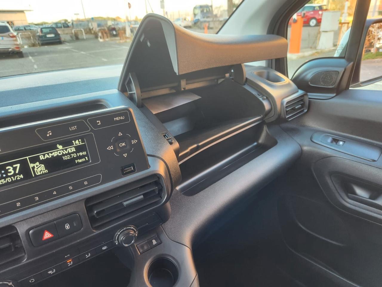 Opel combo 1.5 D unipro km autostradali fatturabile