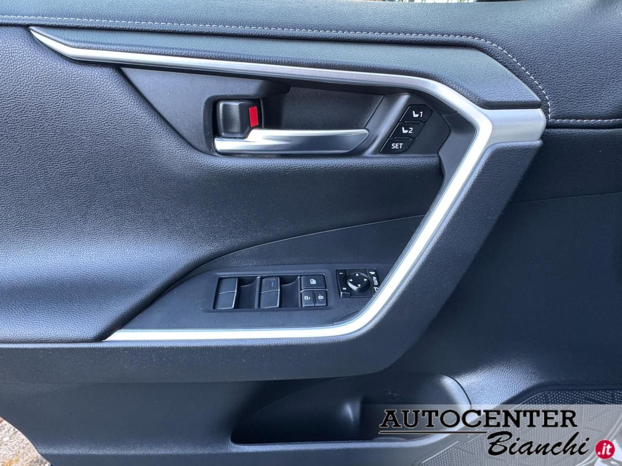 Toyota RAV4 2.5 vvt-ie h Lounge 2wd 218cv e-cvt