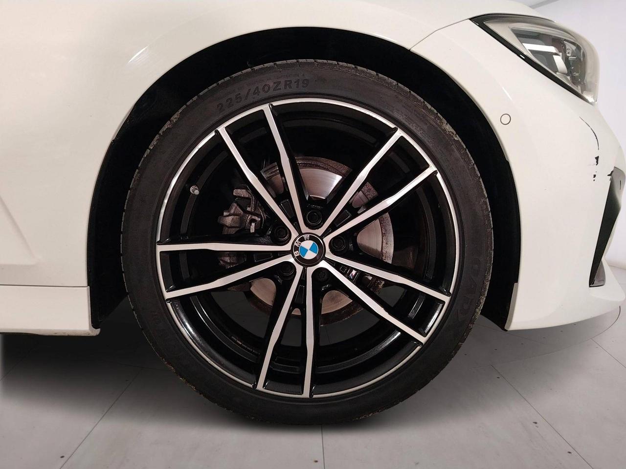BMW Serie 3 318d Berlina MSport