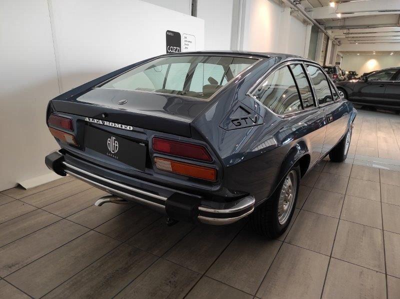 Alfa Romeo Alfetta GT/GTV Alfetta GTV 2000