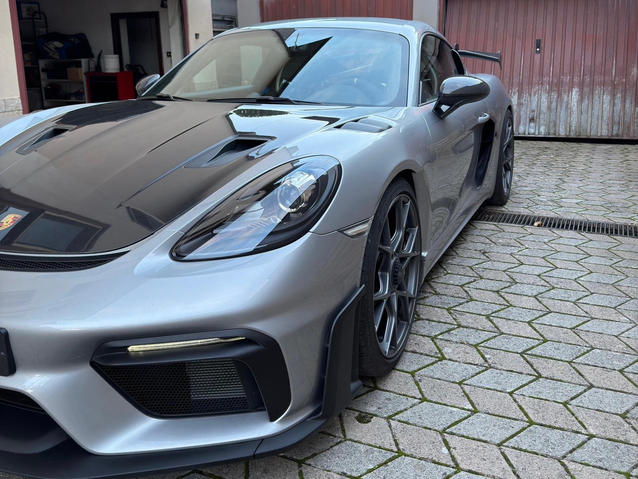 Porsche Cayman GT4 RS WEISSACH