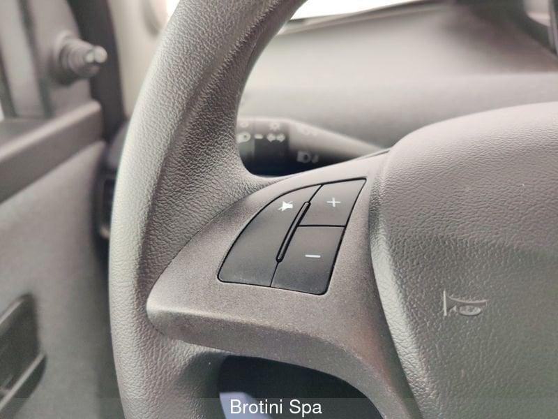 Lancia Ypsilon Ypsilon 1.0 FireFly 5 porte S&S Hybrid Ecochic Silver