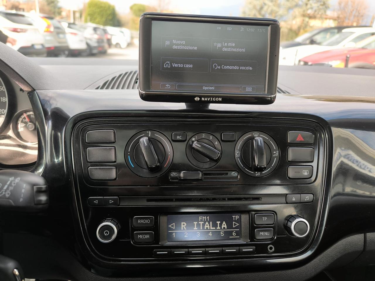 Volkswagen up! 1.0 5p. take *TETTO*UNIPRO*NEOPATENTATI*