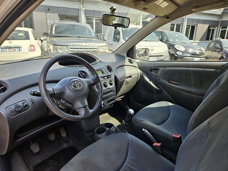 Toyota Yaris Yaris 3p 1.0 Expo s/clima