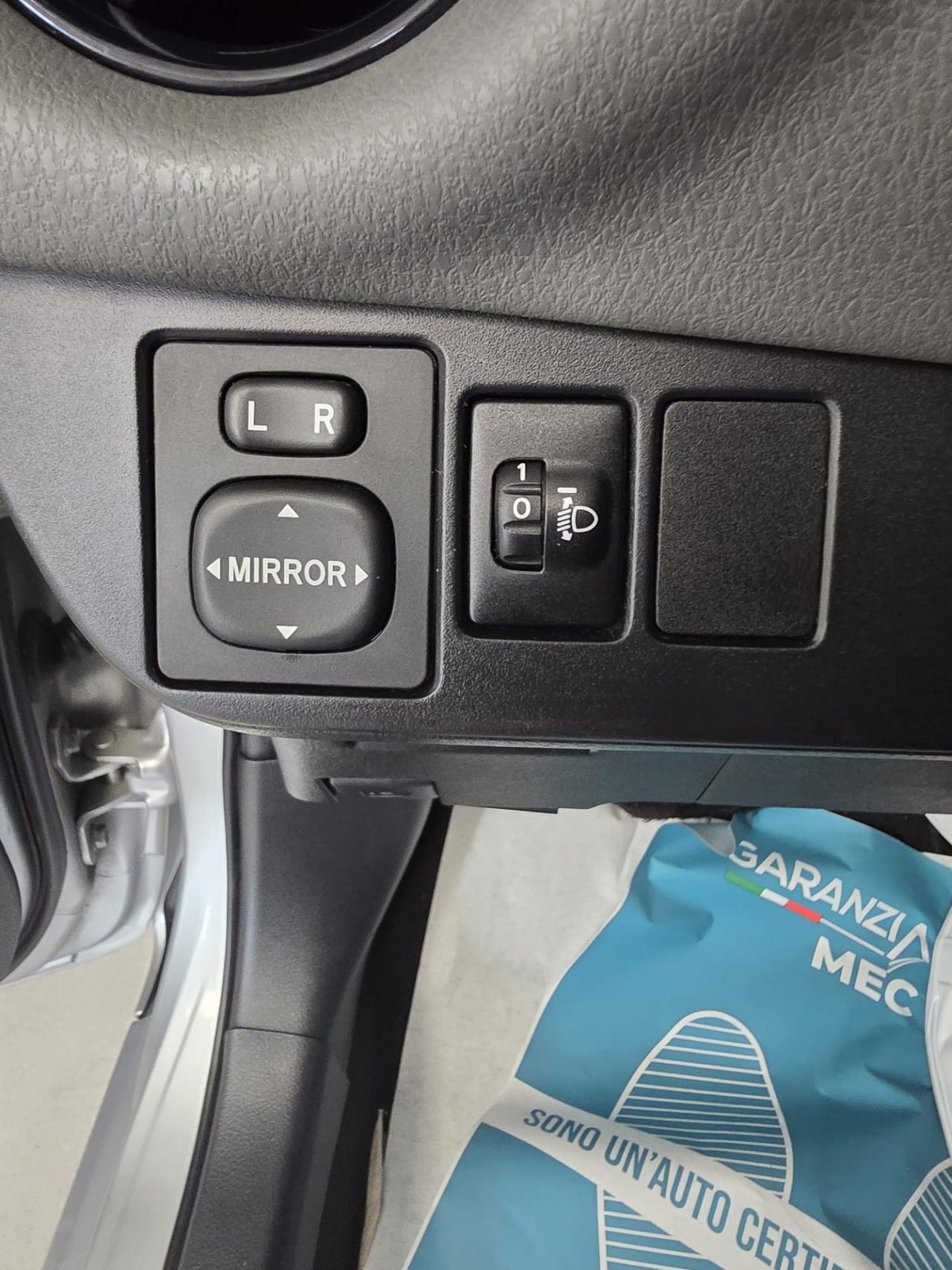 Toyota Yaris Style 1.5 Hybrid 101cv 2028 km 109000