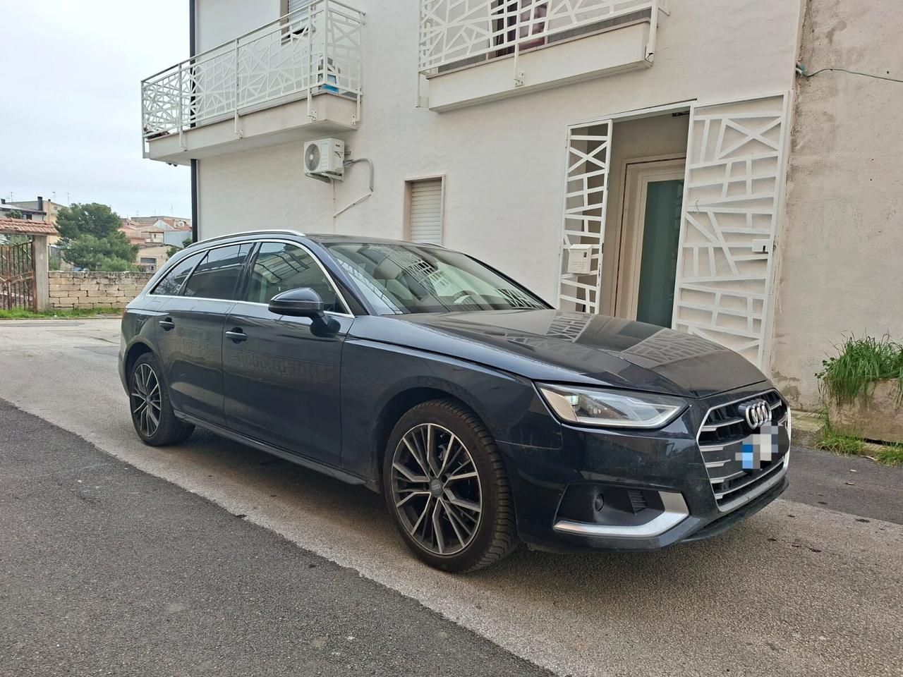 Audi A4 35 TDI/163 CV S tronic Business Advanced