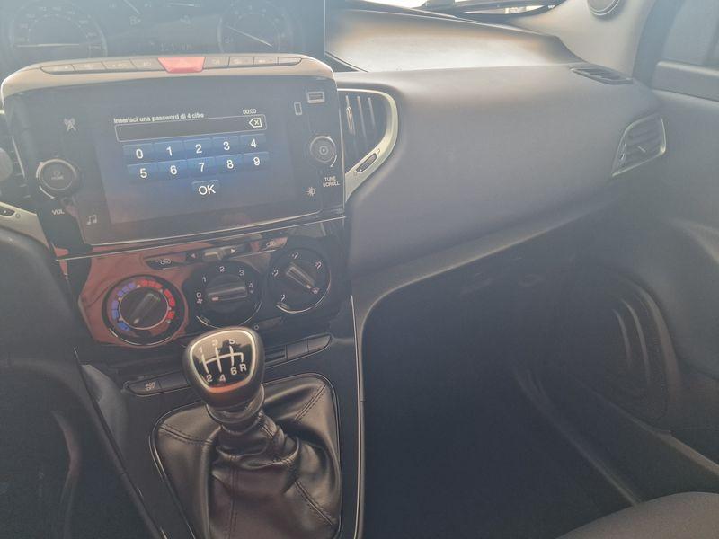 LANCIA Ypsilon III 2021 - Ypsilon 1.0 firefly hybrid Platino s&s 70cv