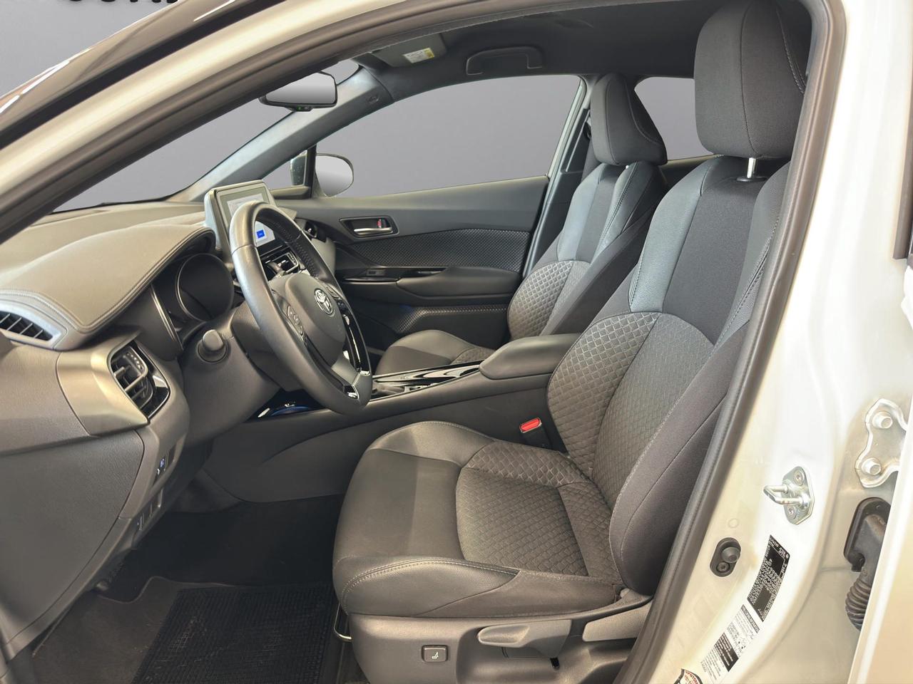 Toyota C-HR 2.0h Trend e-cvt
