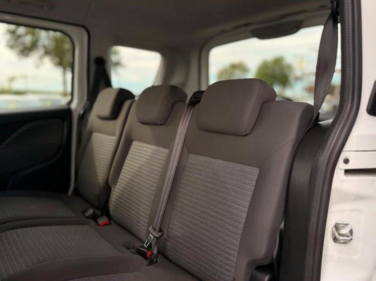 Fiat Doblò 1.4 T-Jet 16V Lounge AUTOVETTURA