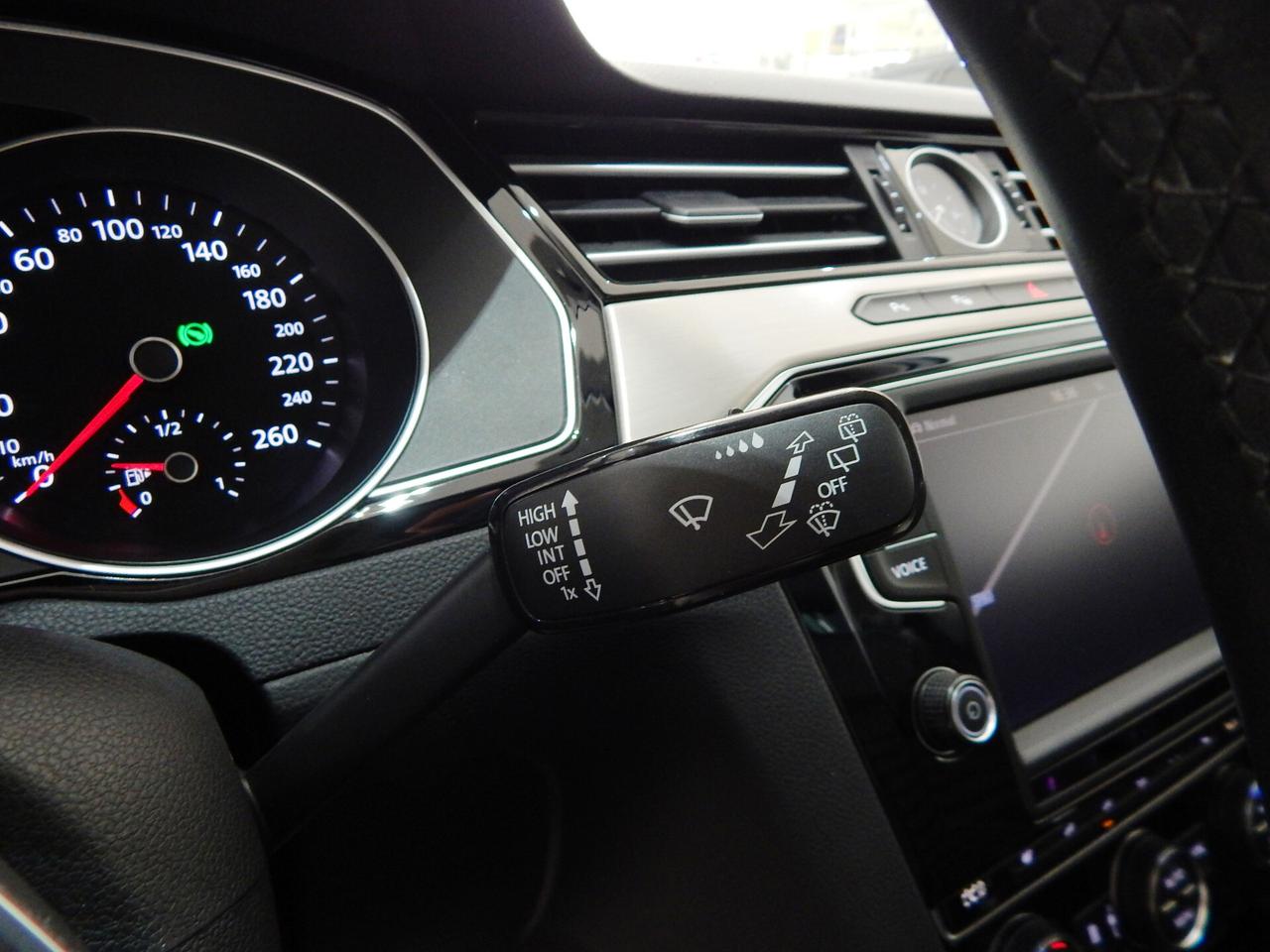 Volkswagen Passat Variant 2.0 TDI Highline 4motion 190cv DSG TETTO-NAVI-PELLE-LED