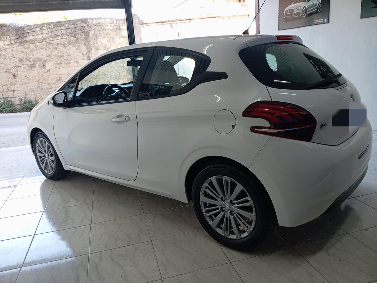 Peugeot 208 1.2 Benz/ GPL 2016 CON GARANZIA