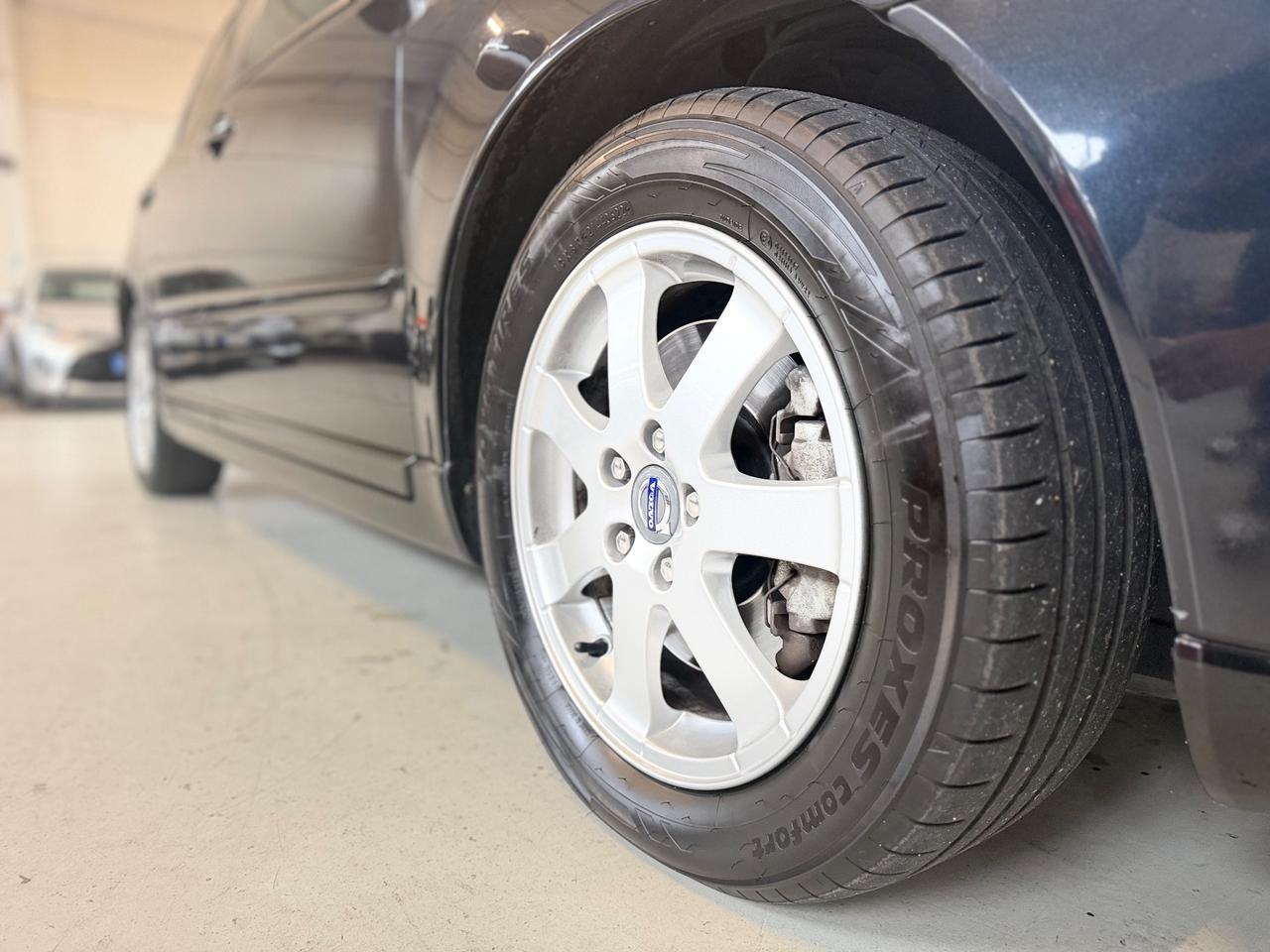 Volvo V50 2.0 D cat Kinetic NEOPATENTATI