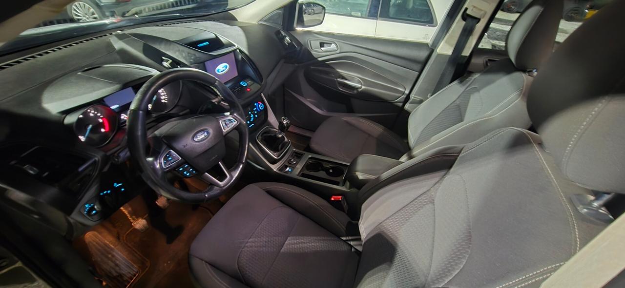 Ford Kuga 2.0 TDCI 120 CV S&S 2WD Titanium