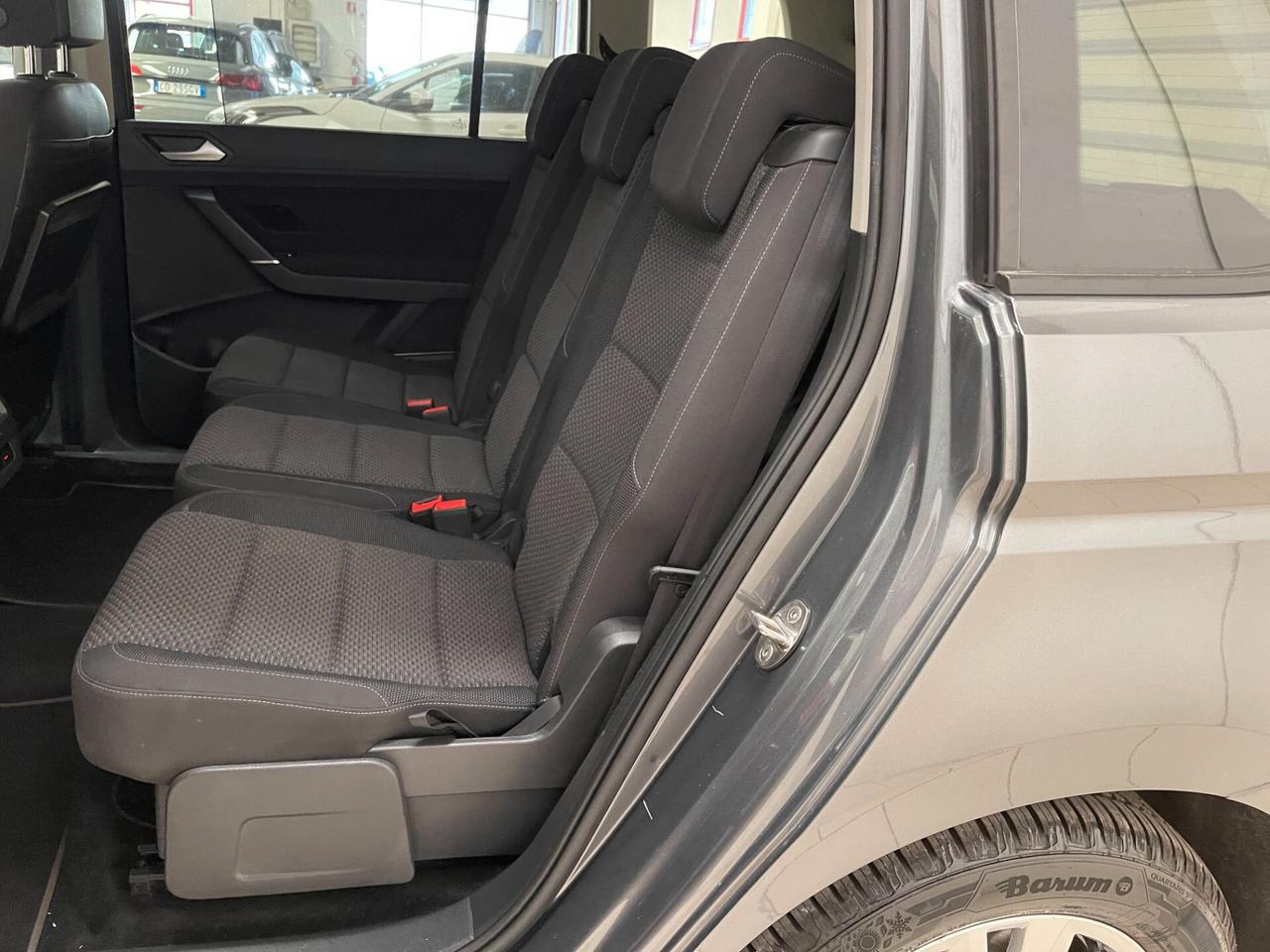 Volkswagen Touran Volkswagen Touran Business 2.0 TDI 7p dsg-Ok Neopatentat-LEGGI SOTTO