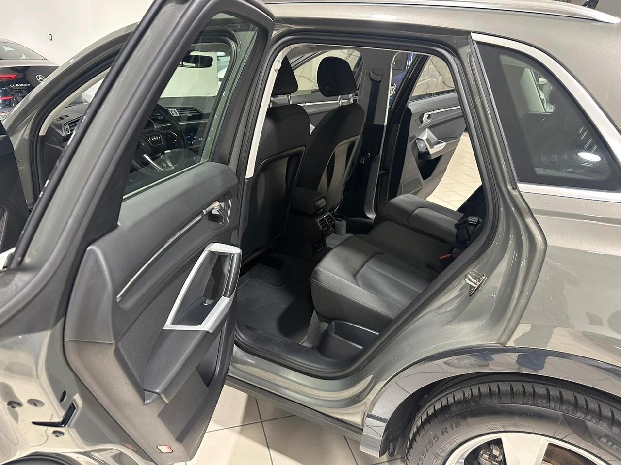 Audi Q3 35 TDI quattro S tronic Business Advanced