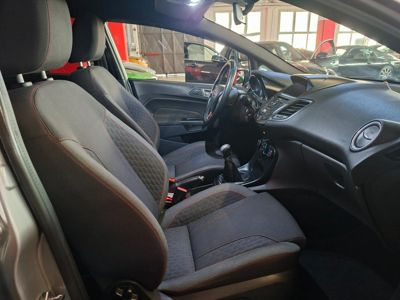 Ford Fiesta 1.5 TDCi 75CV 5 porte ST-Line NAVI C.LEGA