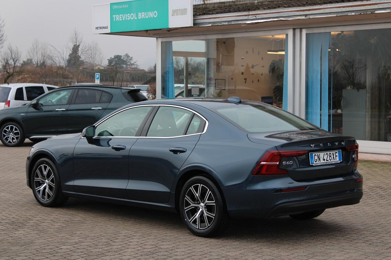 Volvo S60 2000 B3 163CV Mild-Hybrid Core Automatico Km. 0