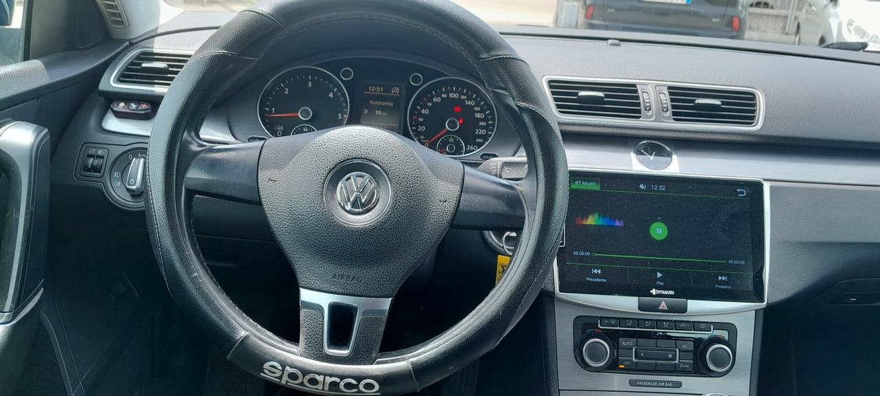 VOLKSWAGEN PASSAT 1.6 105 CV