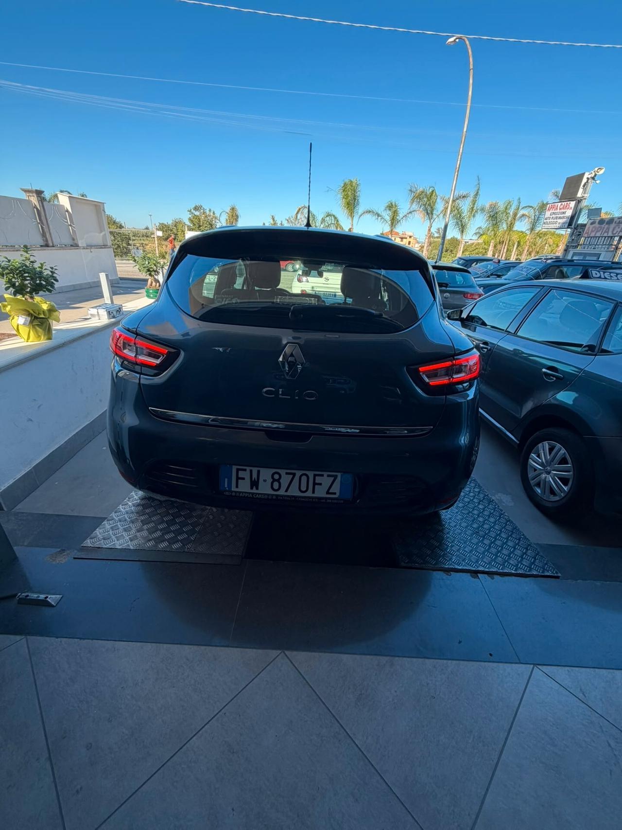 Renault Clio TCe 12V 90 CV GPL 5 porte Moschino Intens