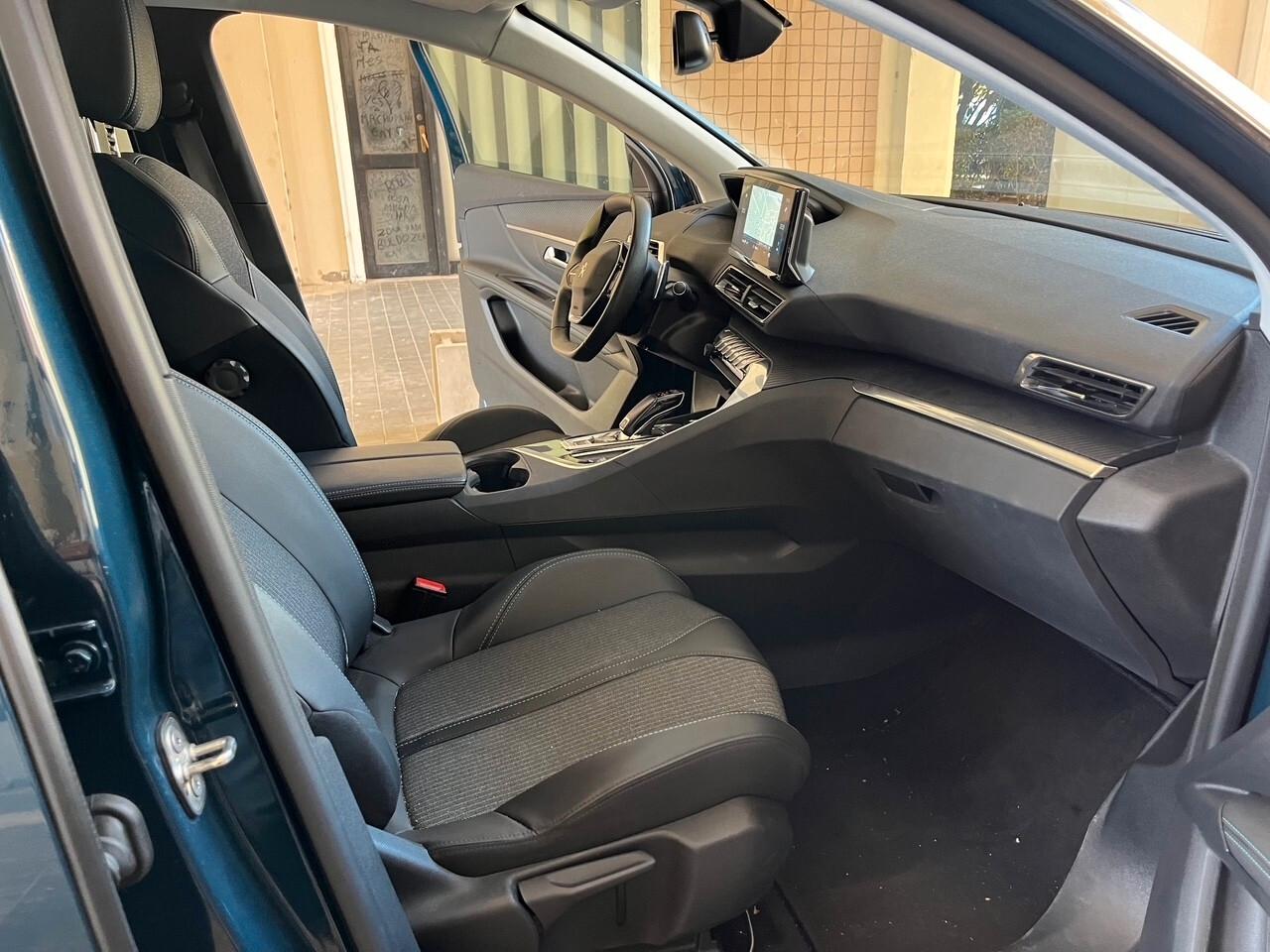 Peugeot 3008 BlueHDi 130 S&S EAT8 Allure