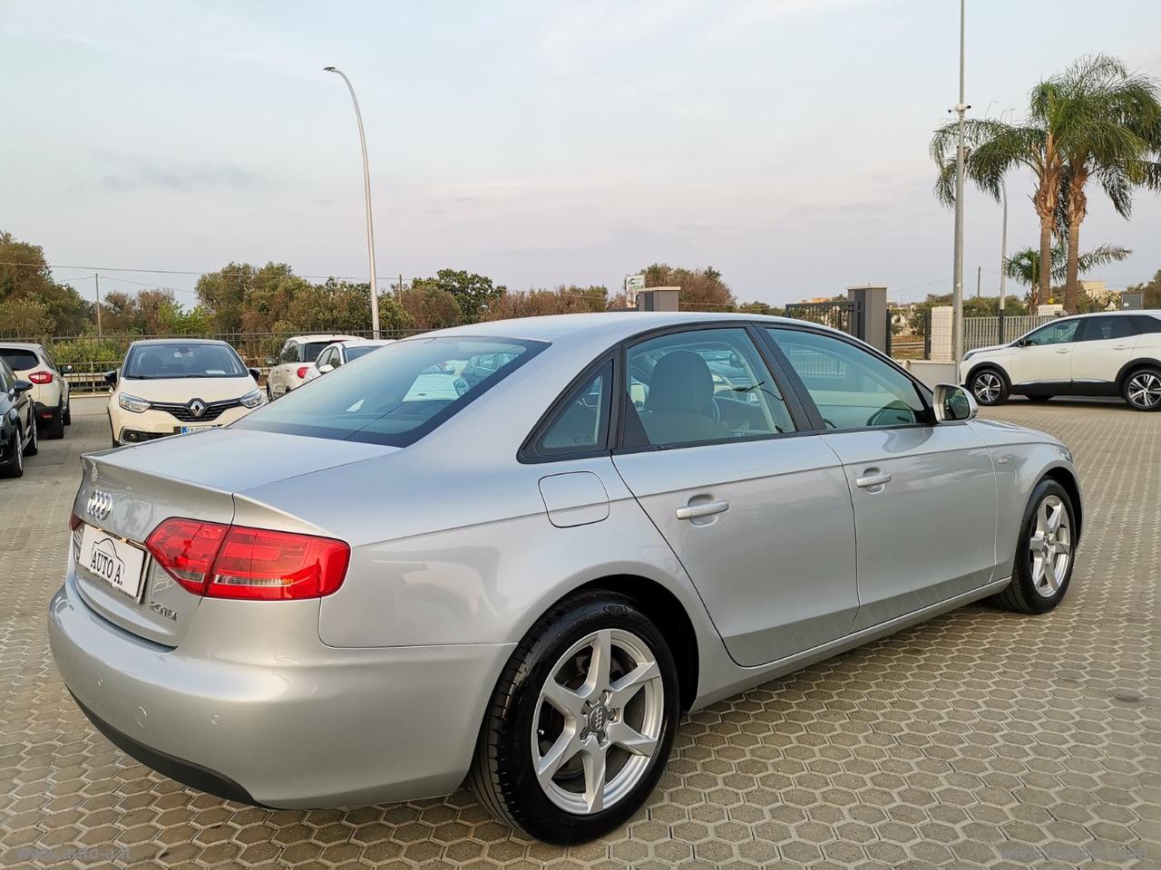 AUDI A4 2.0 TDI 143 CV Advanced