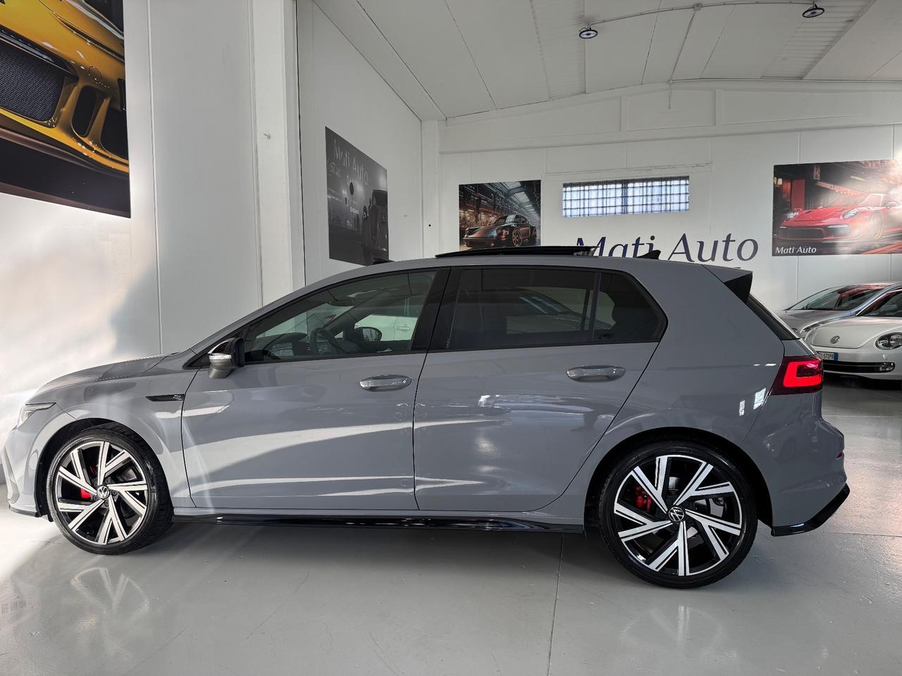 Volkswagen Golf 1.5 eTSI 150 CV DSG R-Line TETTO