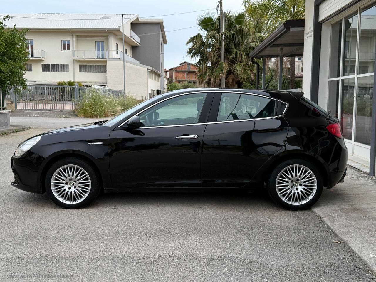 ALFA ROMEO Giulietta 1.6 JTDm-2 105 CV Distinctive