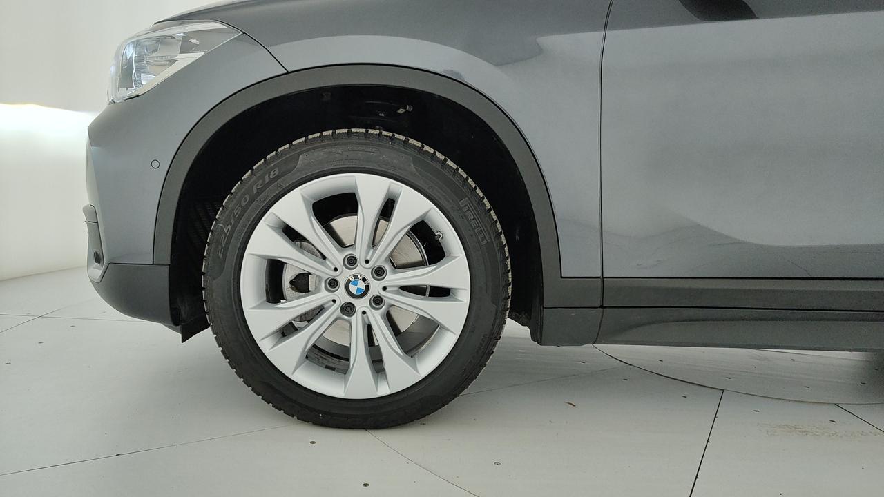 BMW X1 F48 - X1 sdrive18i 140cv