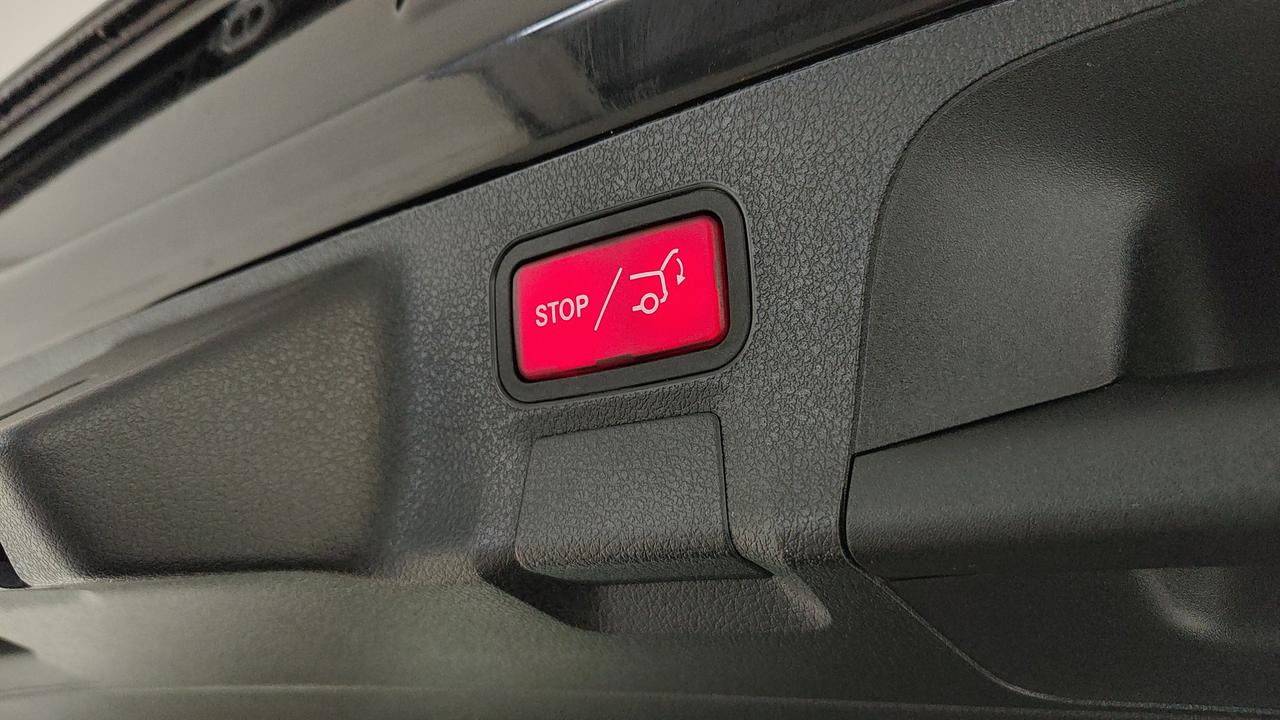 Mercedes-Benz CLA Shooting Brake 180 d Advanced auto