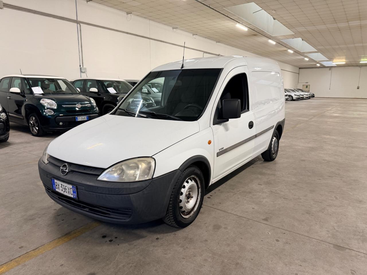 Opel Combo 1.7 DI 4p. Van Vetrato