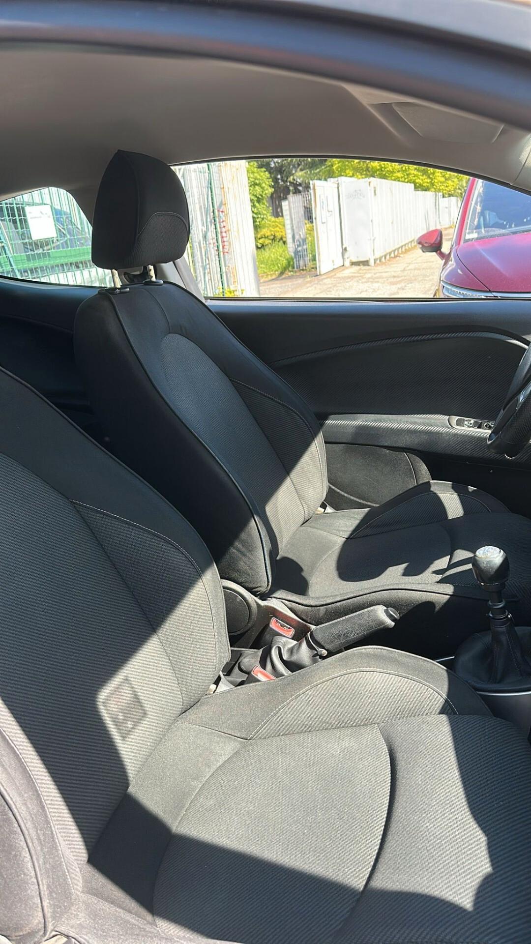 Alfa Romeo MiTo 1.6 JTDm-2 S&S Distinctive Premium Pack
